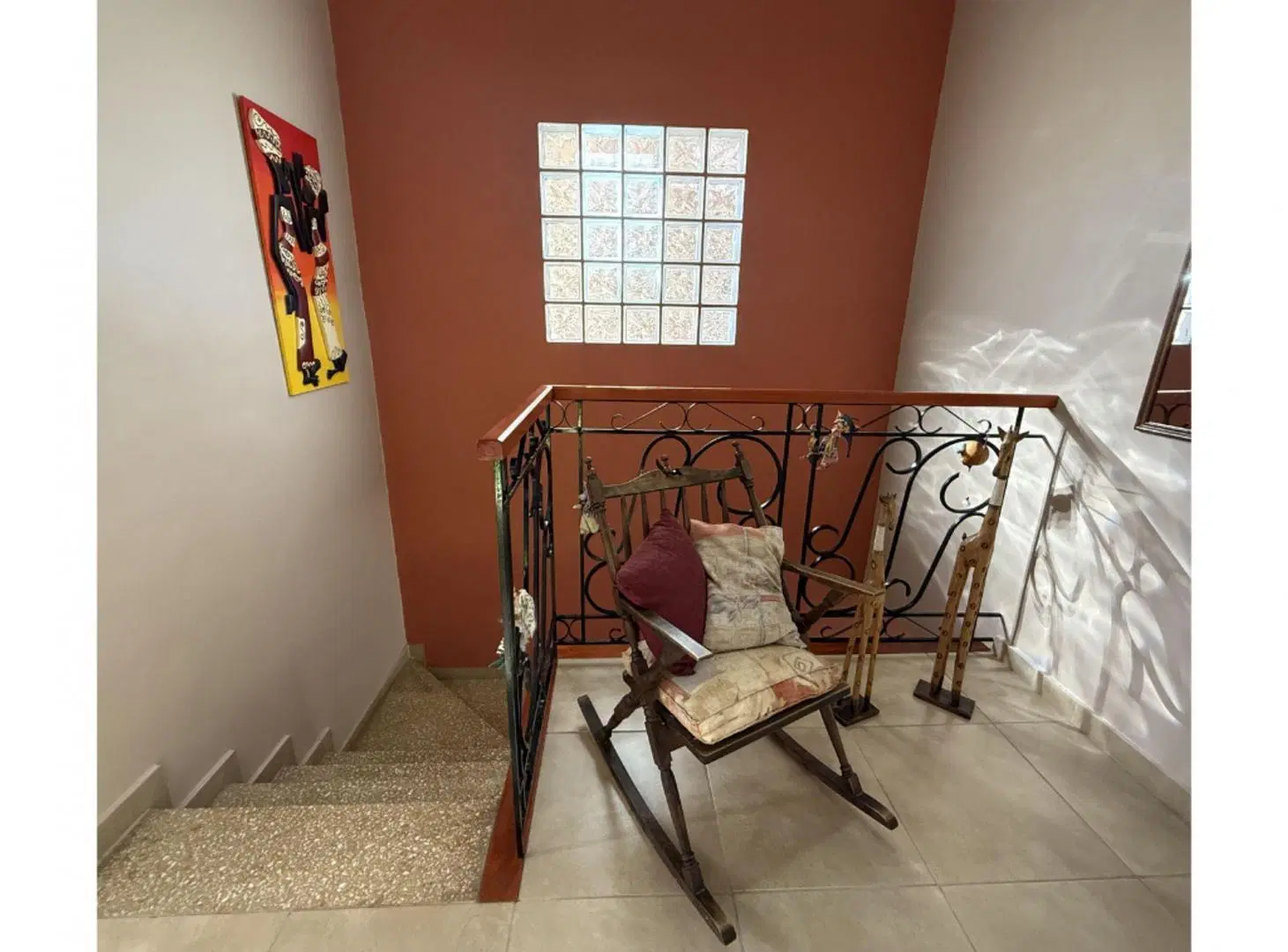 Se VENDE casa de 3 dorm en el centro de Santo Tomé 5