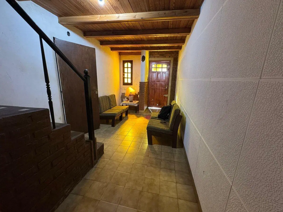 SE VENDE CASA 2 DORMITORIOS EN CANDIOTI SUR 2