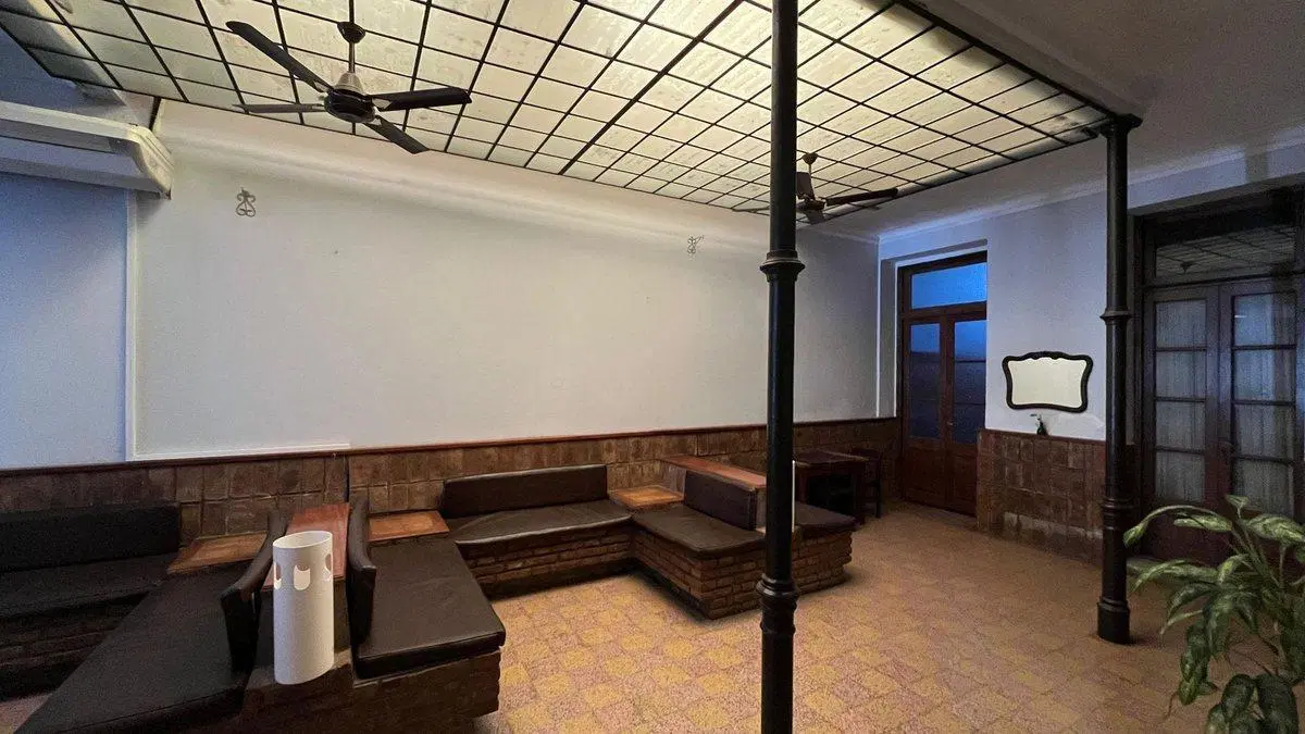 SALÓN COMERCIAL EN VENTA EN EL CENTRO DE CORONDA 5