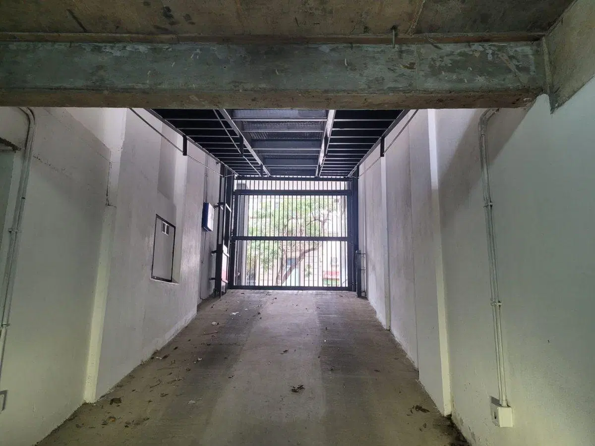 SE VENDE COCHERA EN EDFICIO-CÉNTRICA EN SANTA FE 2