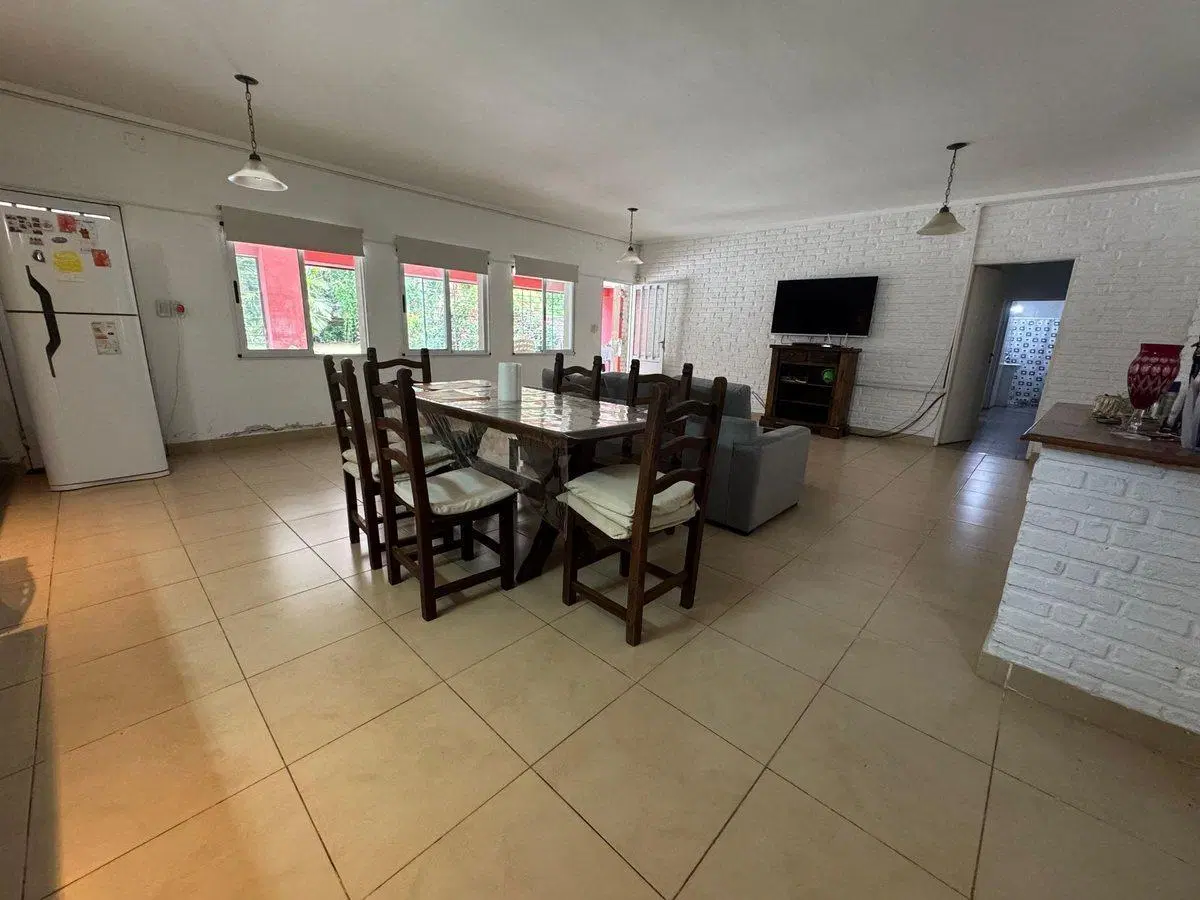 SE VENDE HERMOSA CASA QUINTA EN RINCON 5