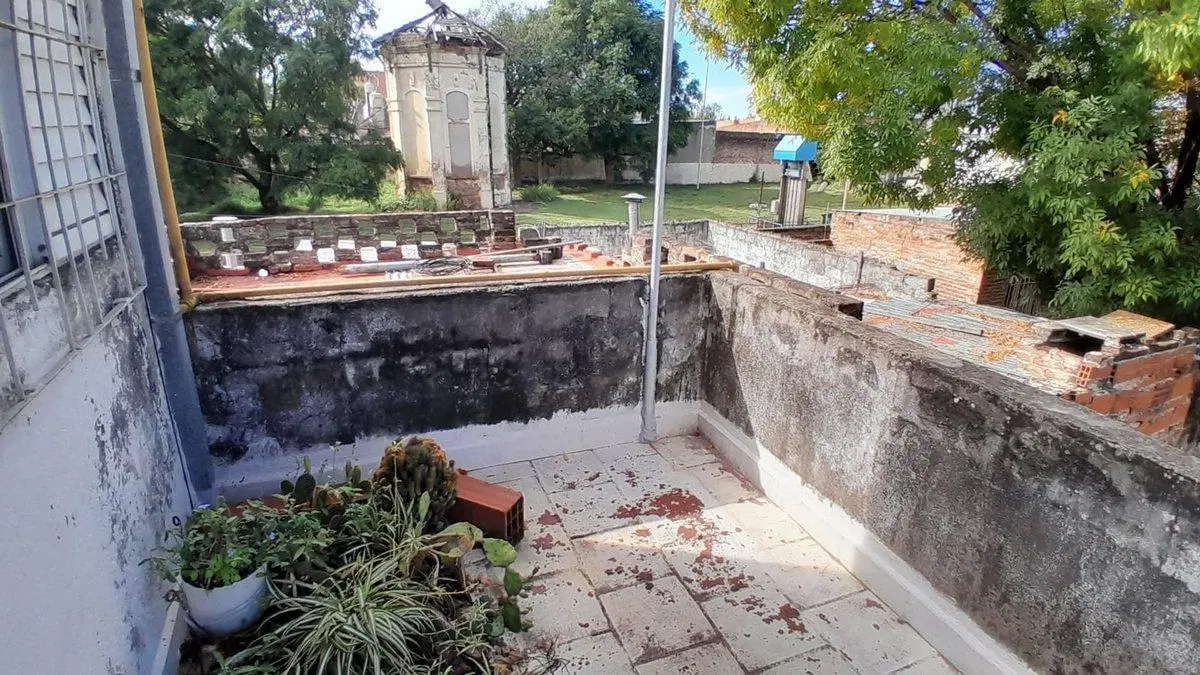 CASA DE DOS PLANTAS BARRIO SAN LORENZO 5