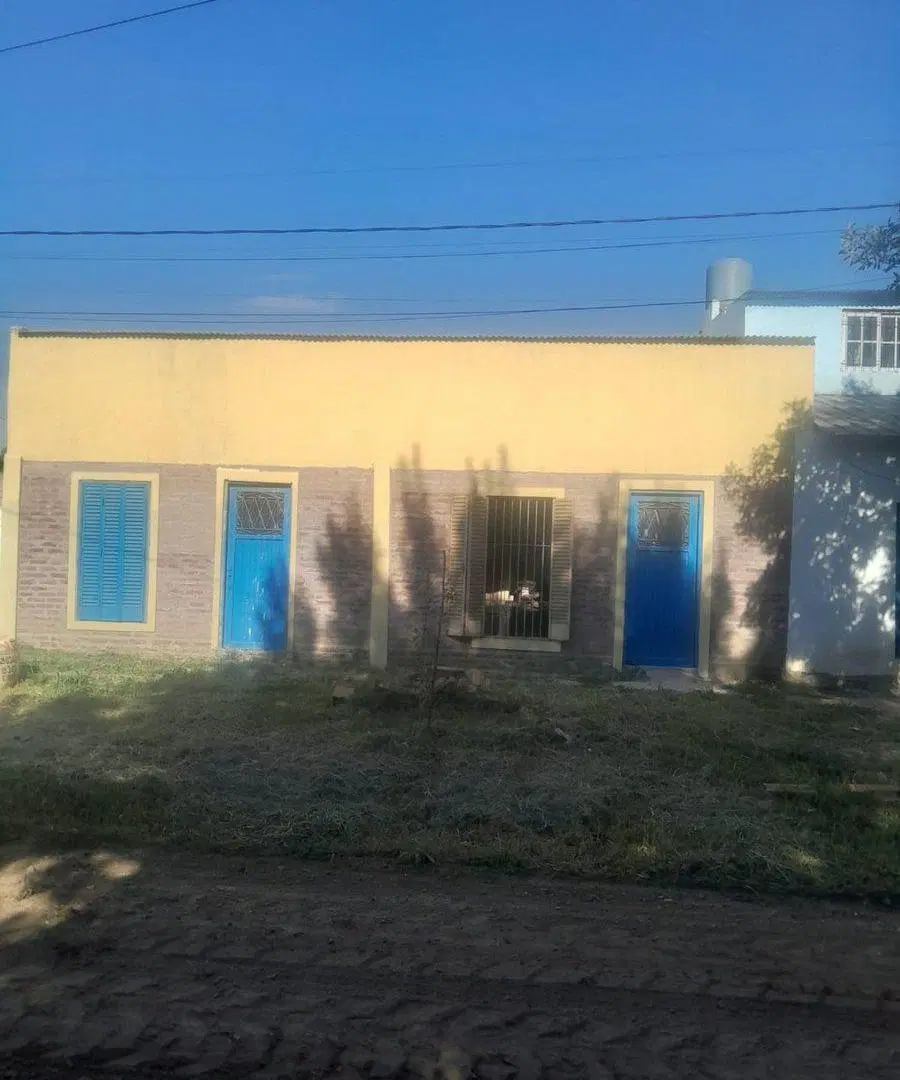 VENTA CASA Y DPTOS EN ADELINA OESTE 4