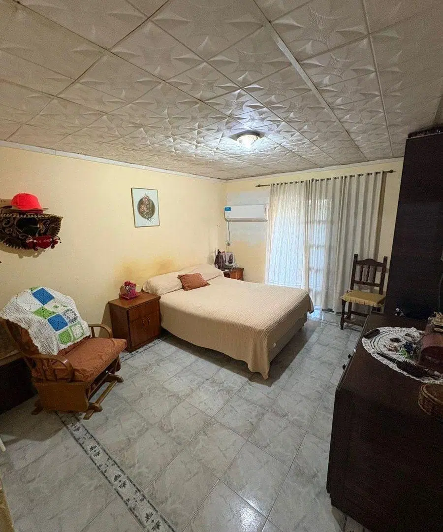 CASA EN VENTA EN VENTA EN SANTO TOMÉ!! 3
