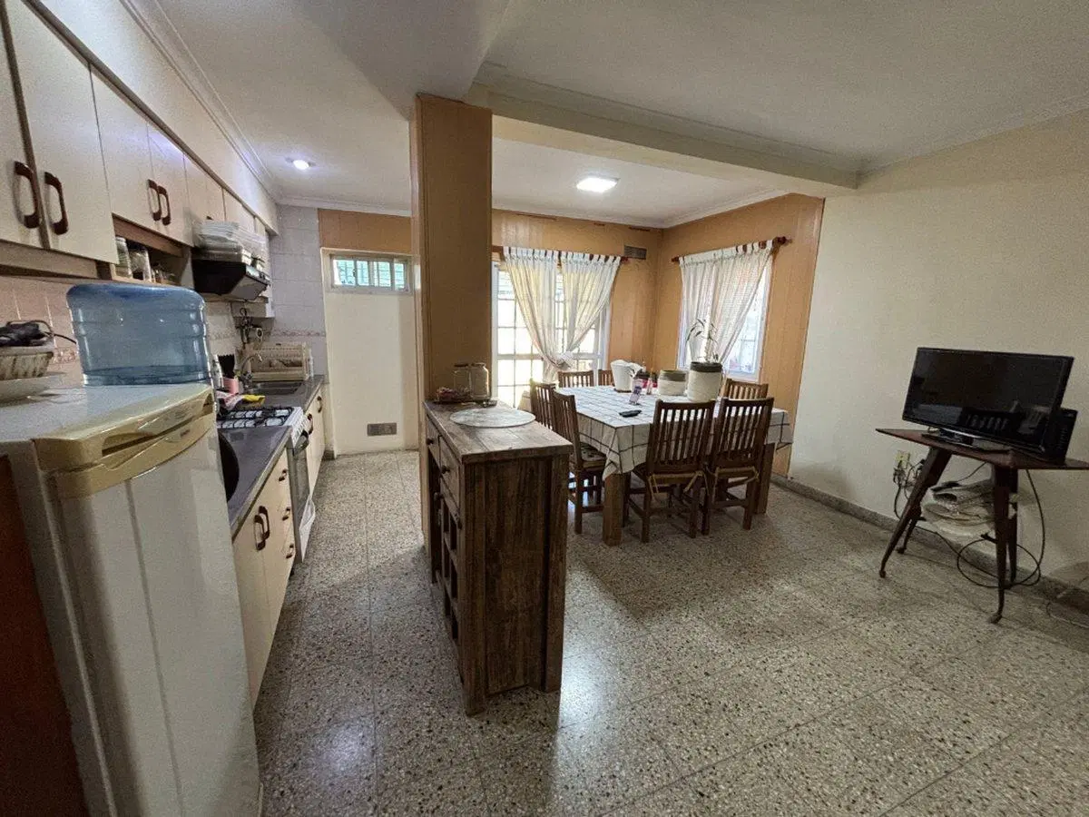 VENTA casa de 3 dormitorios con patio- Santo Tome 2