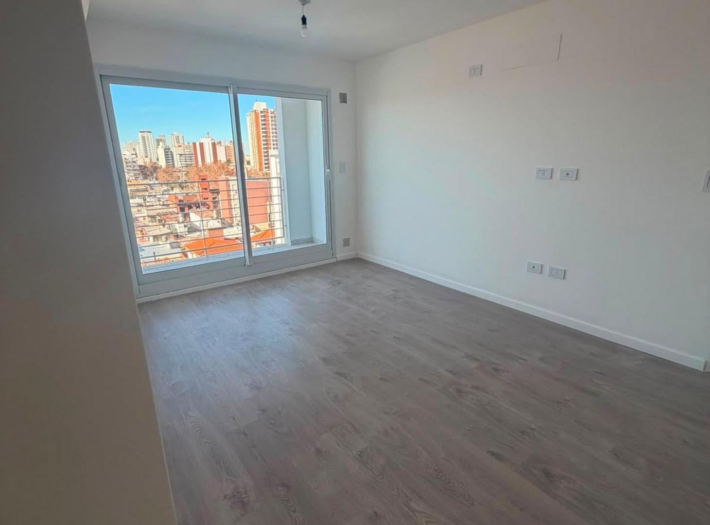 Foto de DEPARTAMENTO EN ALQUILER MUY BIEN UBICADO!, imagen 3
