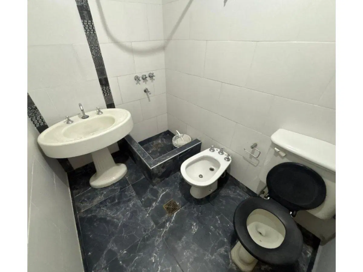 Se VENDE casa de 4 dormitorios en Santo Tome 5