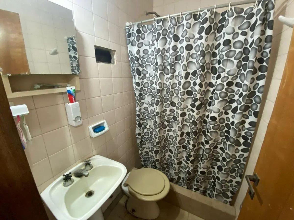 DEPARTAMENTO MAS LOCAL COMERCIAL 6