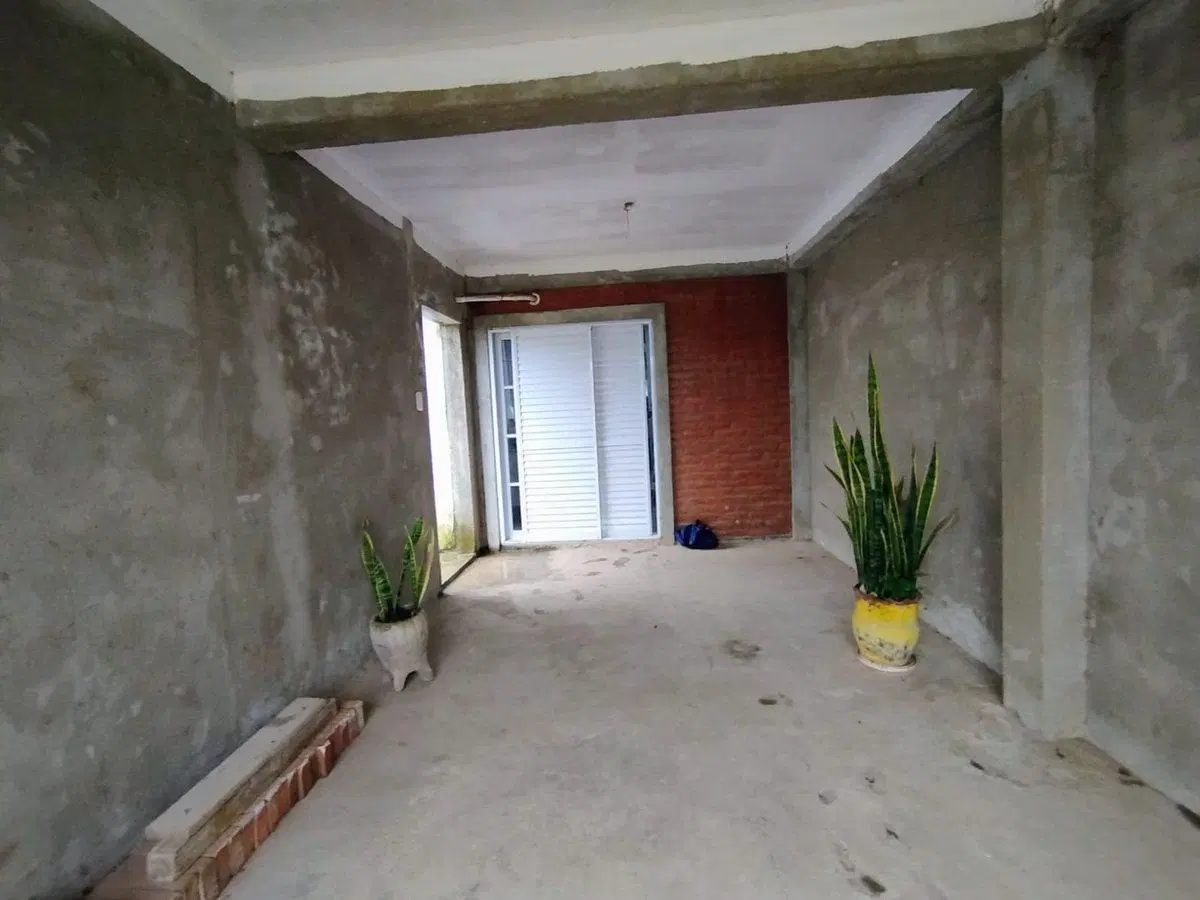 CASA 4 DORMITORIOS Y PATIO EN SANTO TOME 4