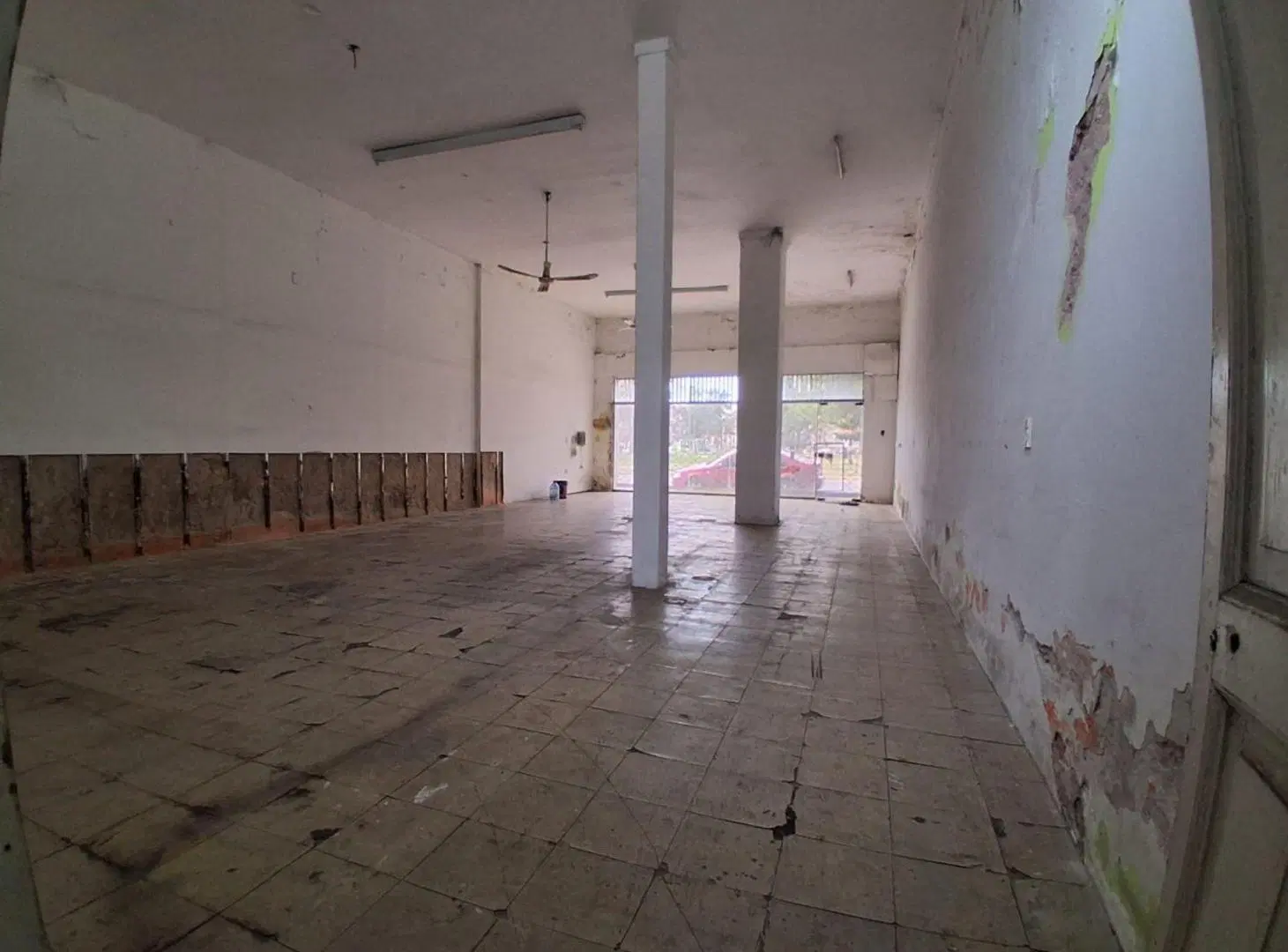 Local comercial en alquiler – Rivadavia 2900 2