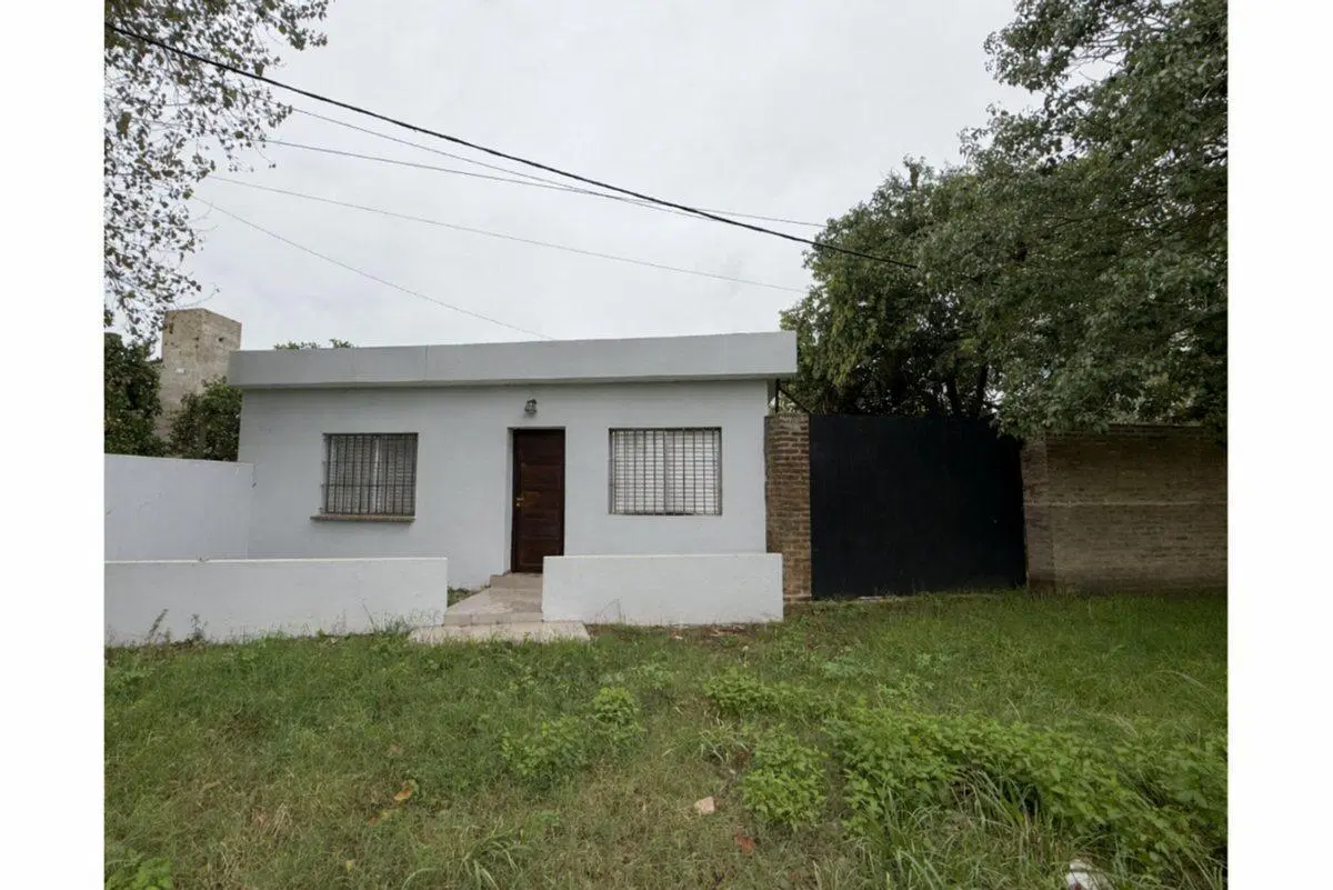 Se VENDE casa de 2 dormitorios en Santo Tomé 3