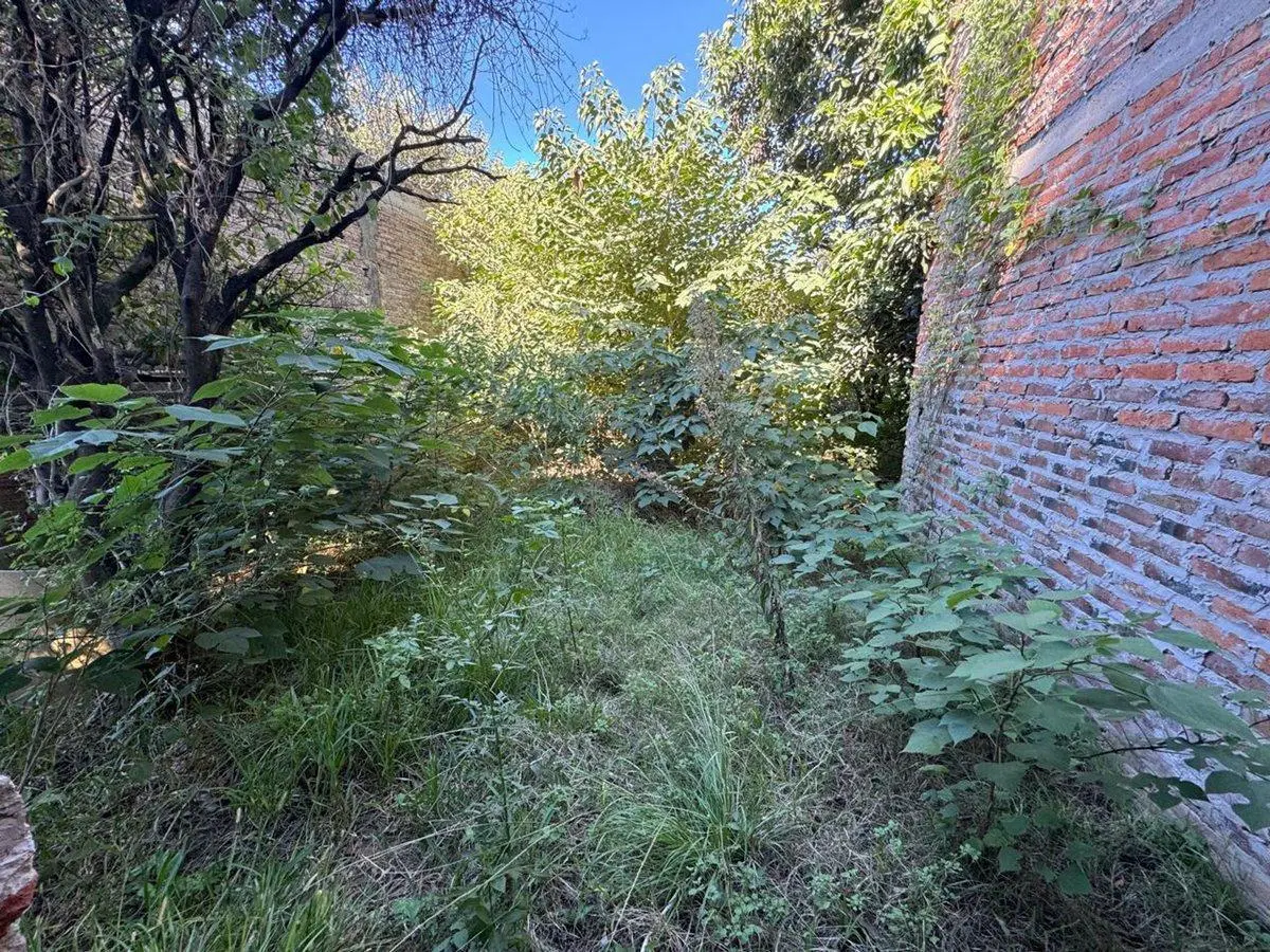 TERRENO A LA VENTA CON CONSTRUCCION AVANZADA 4