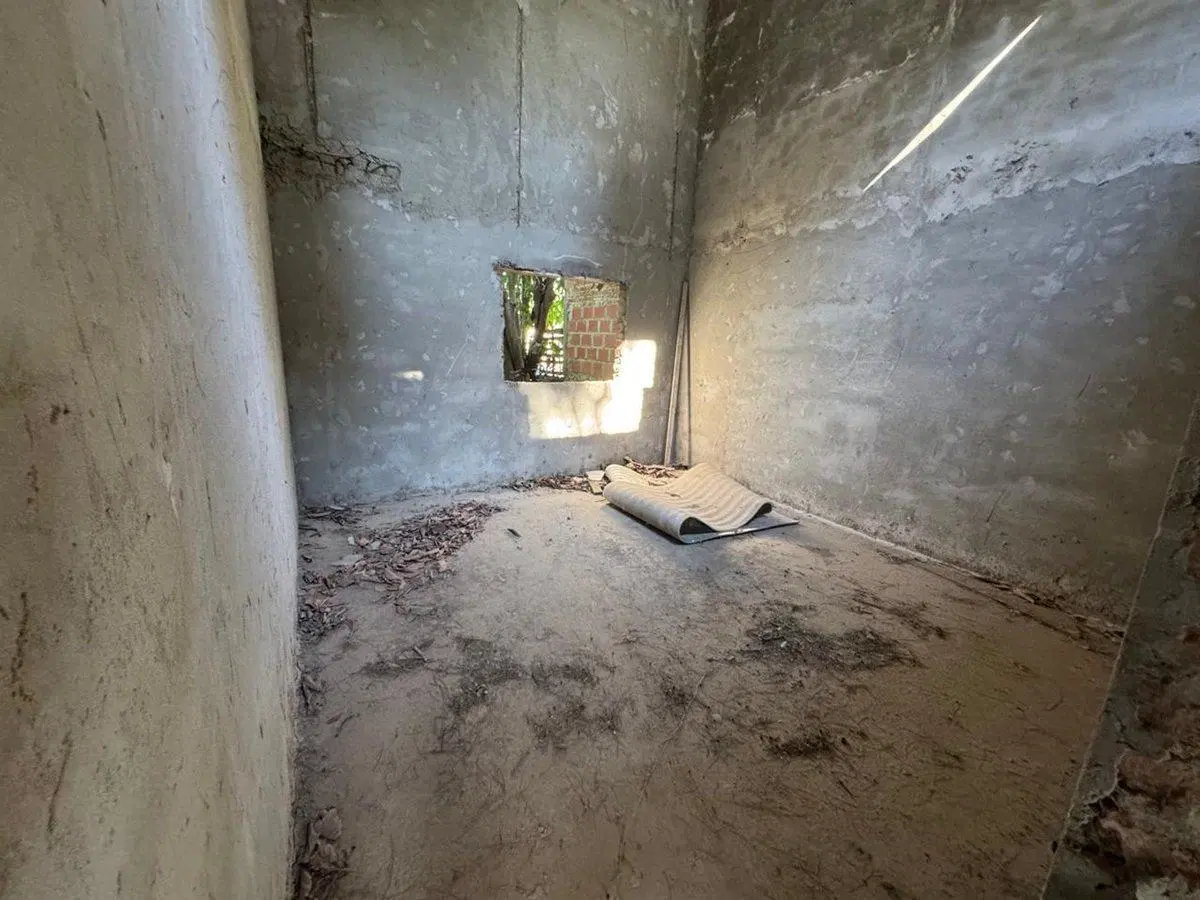 TERRENO A LA VENTA CON CONSTRUCCION AVANZADA 3