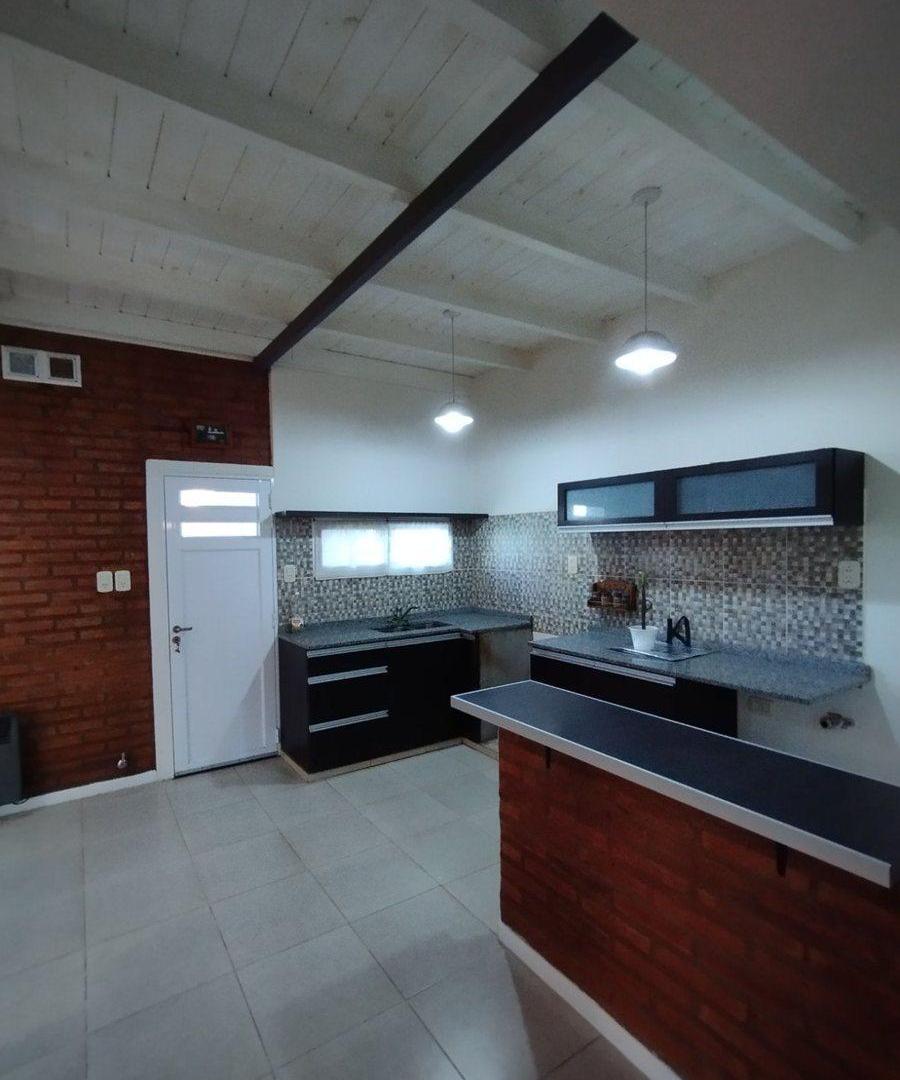 Foto de CASA 3 DORMITORIOS EN SAUCE VIEJO, imagen 3
