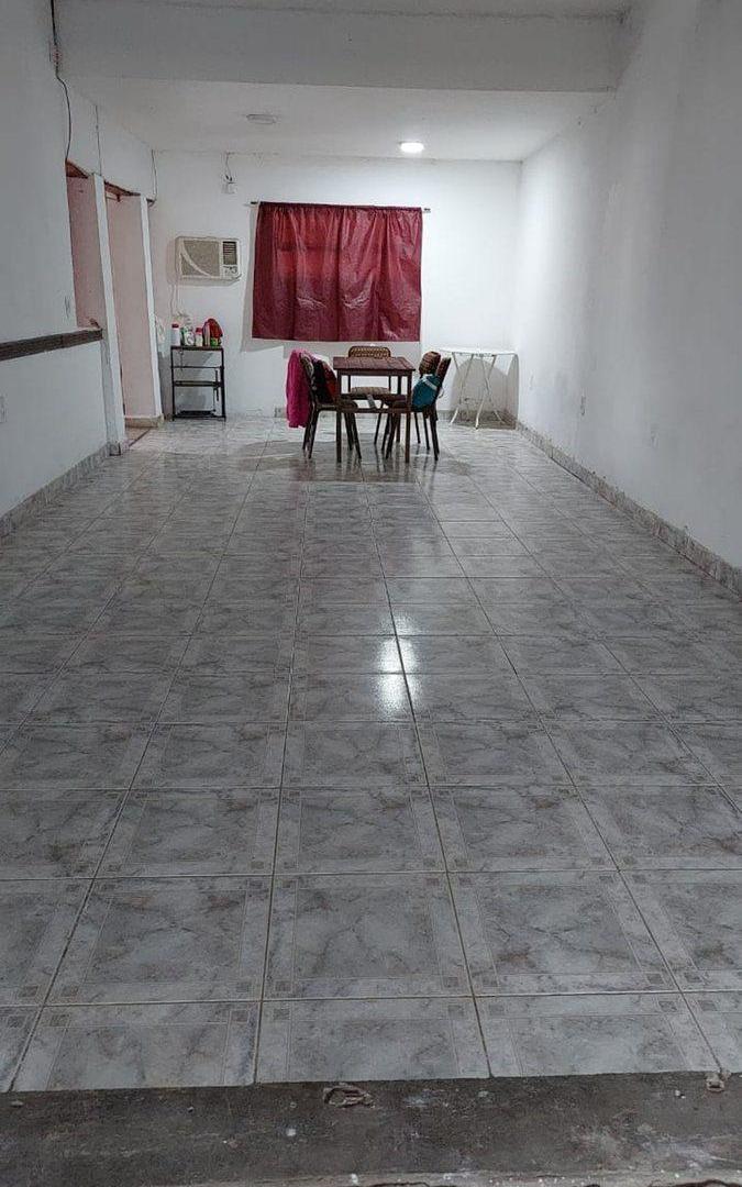 Foto de CASA AMPLIA EN BARRIO TRANQUILO-GRAN POTENCIAL, imagen 3