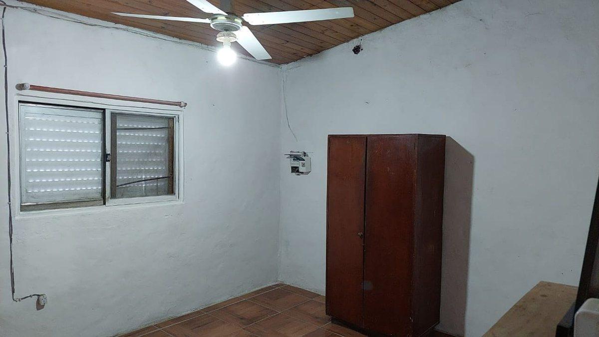 Foto de CASA AMPLIA EN BARRIO TRANQUILO-GRAN POTENCIAL, imagen 4