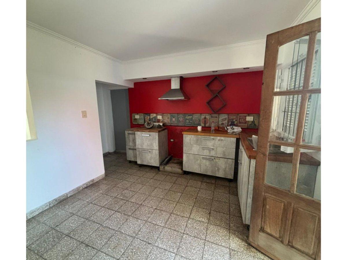 Foto de Se VENDE casa de 4 dormitorios en Santo Tome, imagen 1