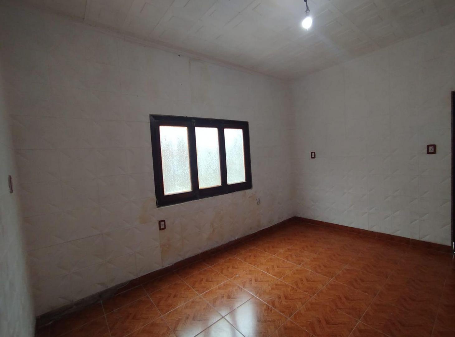 Foto de CASA DE 5 AMBIENTES SOBRE AZCUENAGA 4900, imagen 2