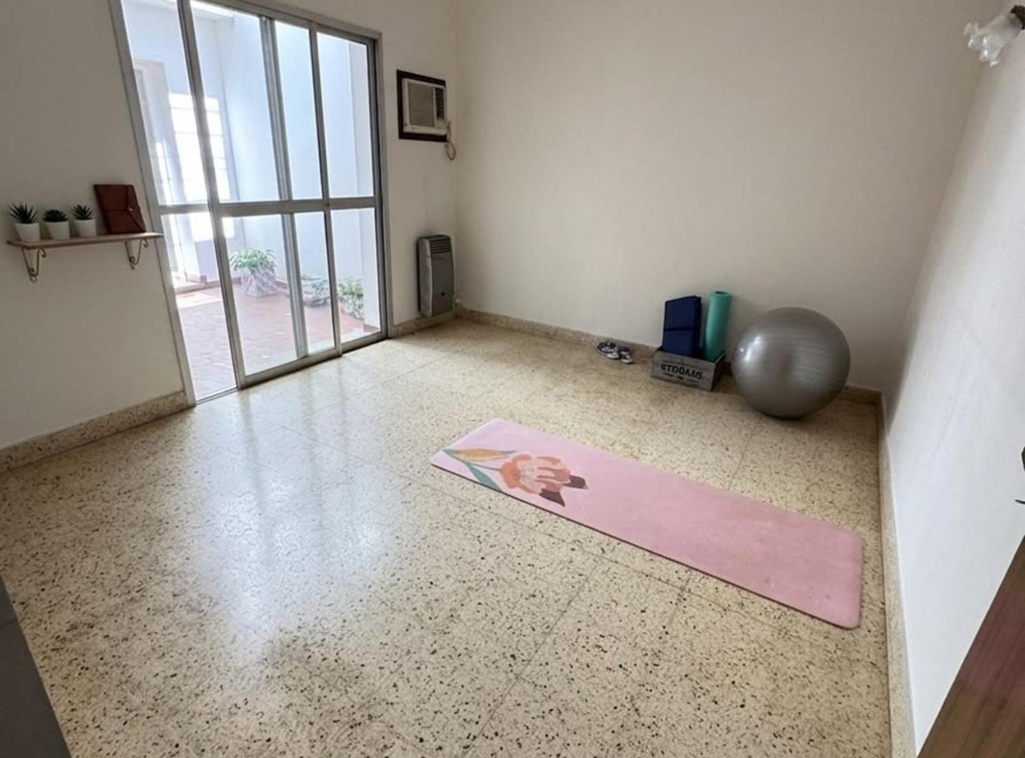 Foto de SE VENDE EXCELENTE PLANTA BAJA 3 DORMITORIOS, imagen 4