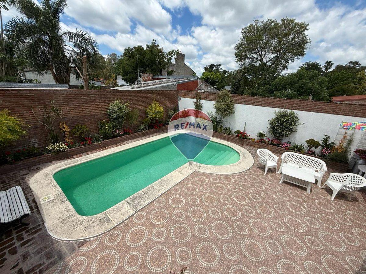 Foto de SE VENDE CASA EN SANTO TOMÉ CON PILETA, imagen 2