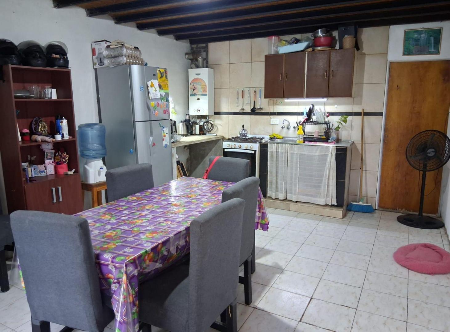 Foto de VENTA Casa 2 Dorm Patio de Luz + Gran Galpón, imagen 1