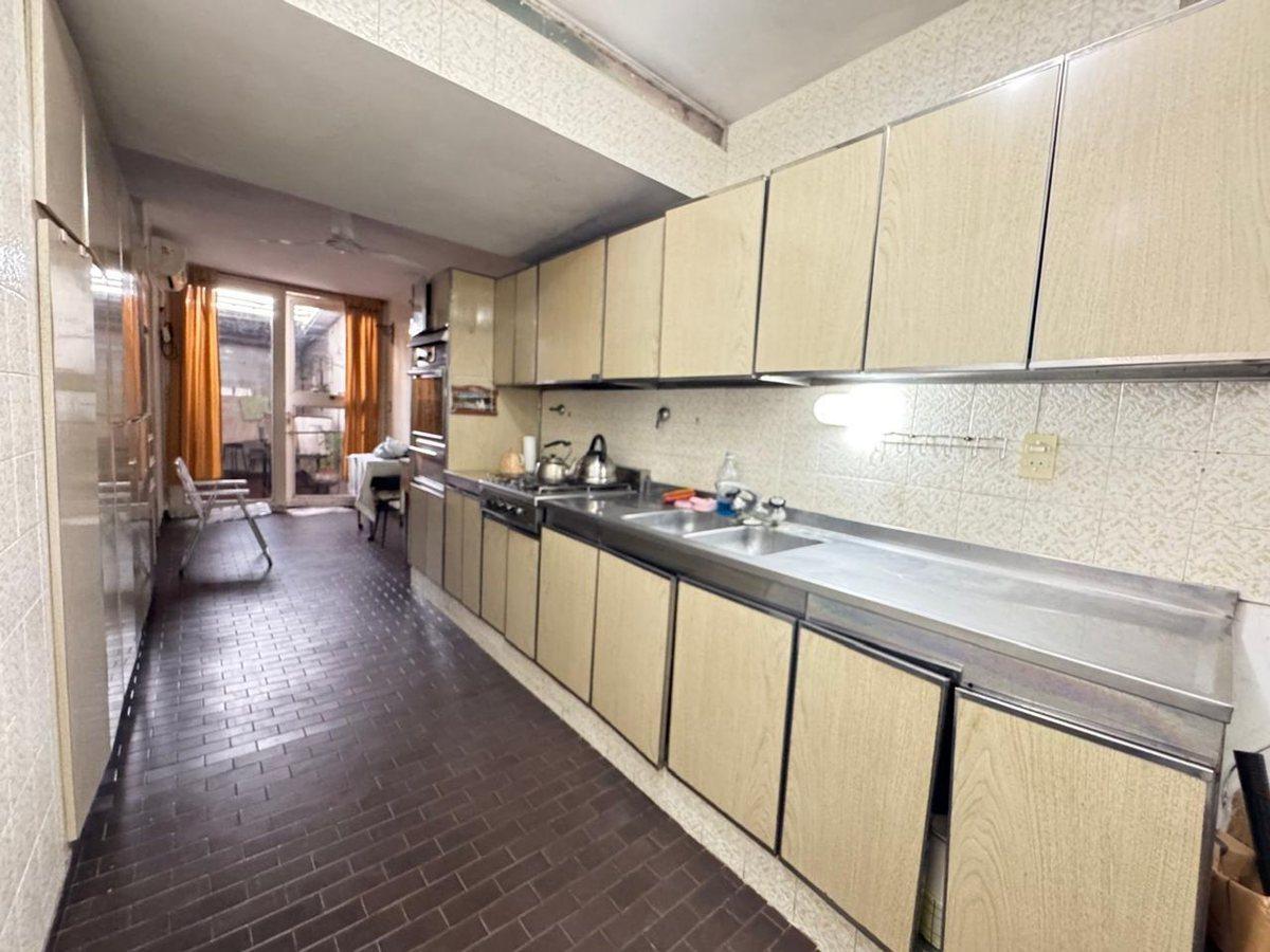 Foto de SE VENDE CASA 3 DORMITORIOS Y COCHERA EN BARRANCAS, imagen 2