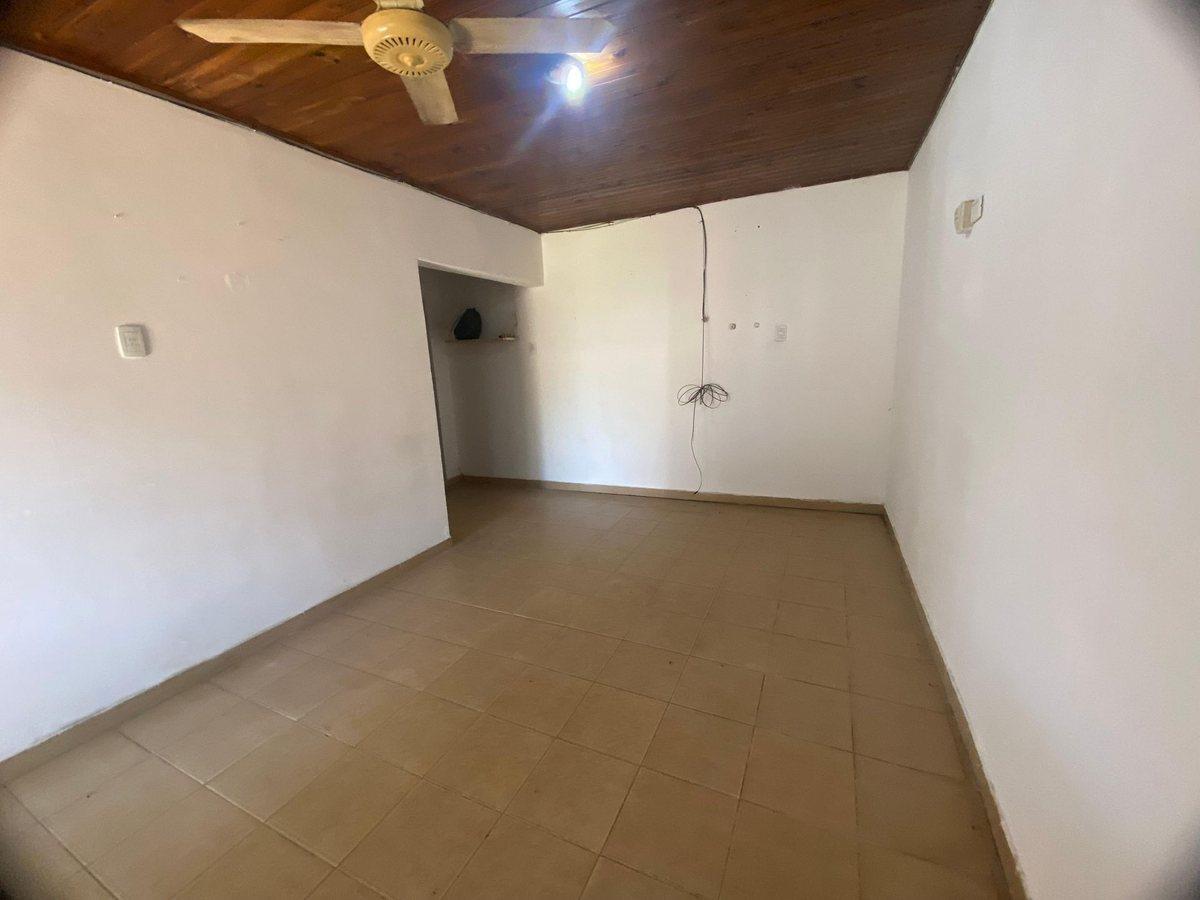 Foto de Casa en venta. ADELINA., imagen 2