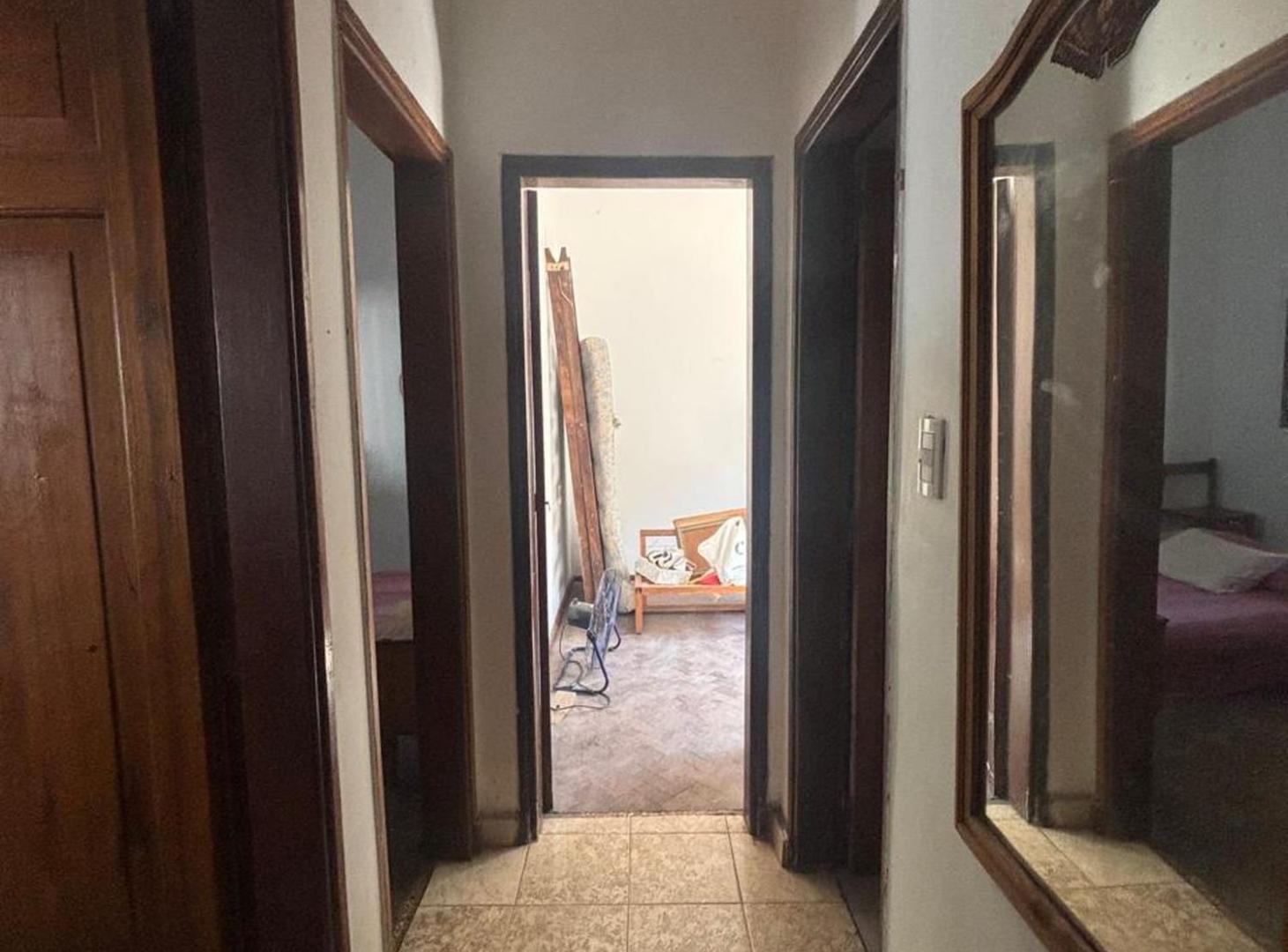 Foto de IDEAL VIVIENDA - Sgto. Cabral. Alberdi c/patio., imagen 2
