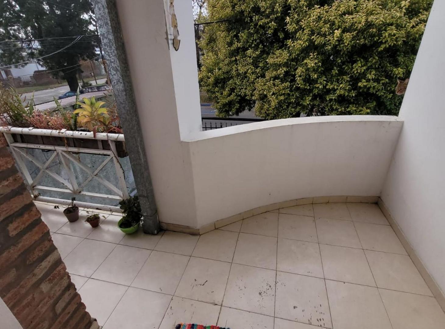 Foto de Departamento en planta alta con doble balcón, imagen 5