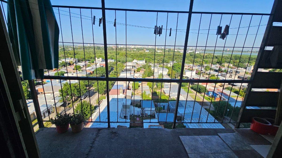 Foto de VENTA DEPTO. B° EL POZO TORRE 7, imagen 4
