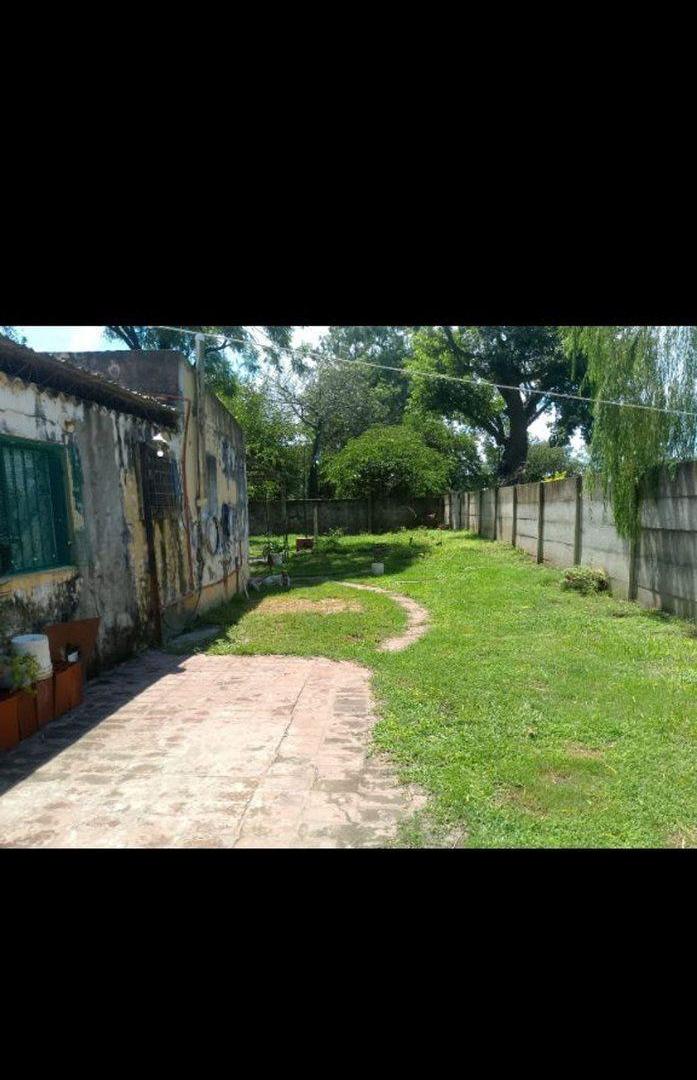 Foto de CASA CON GRAN TERRENO Y DEPOSITO A REFACCIONAR, imagen 1