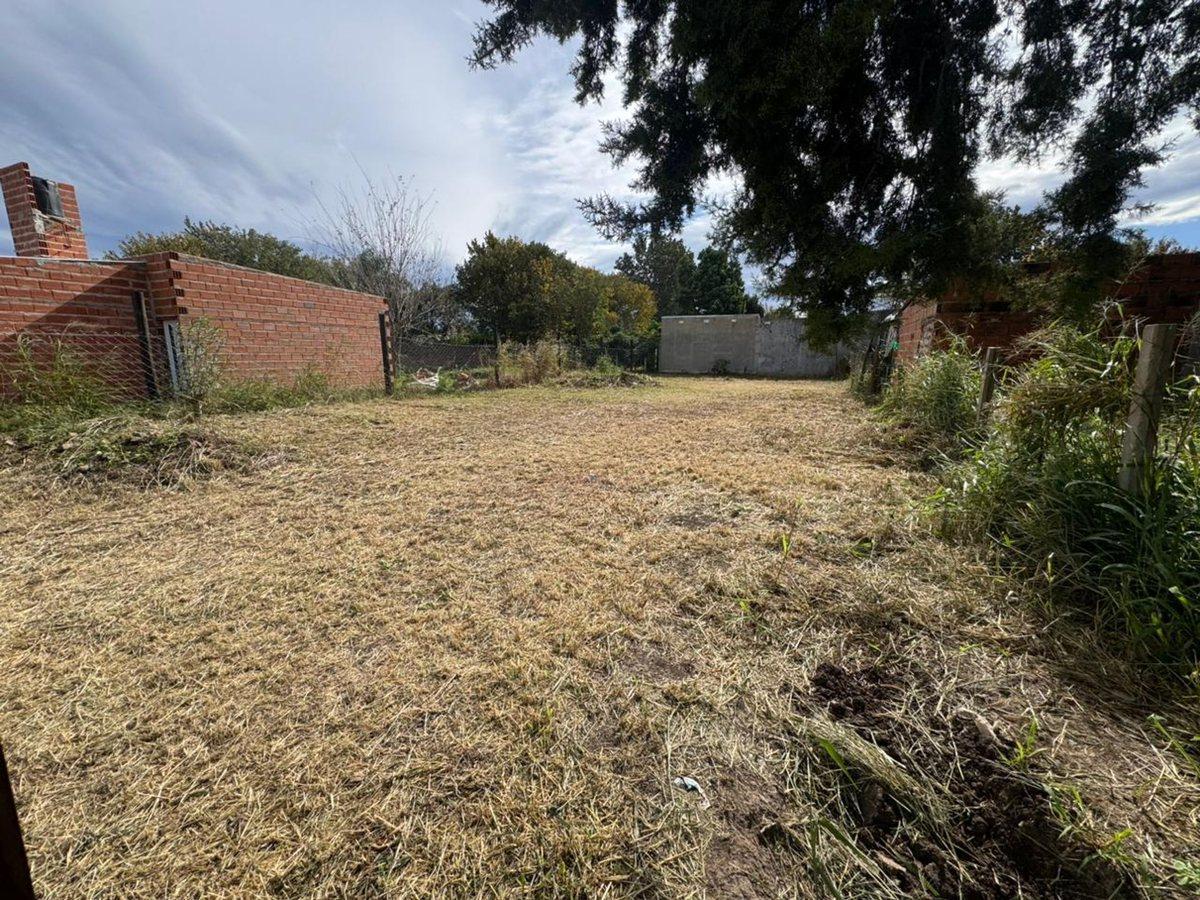 Foto de SE VENDE TERRENO DE 395 M2 EN ROVERANO AL 3200, imagen 1