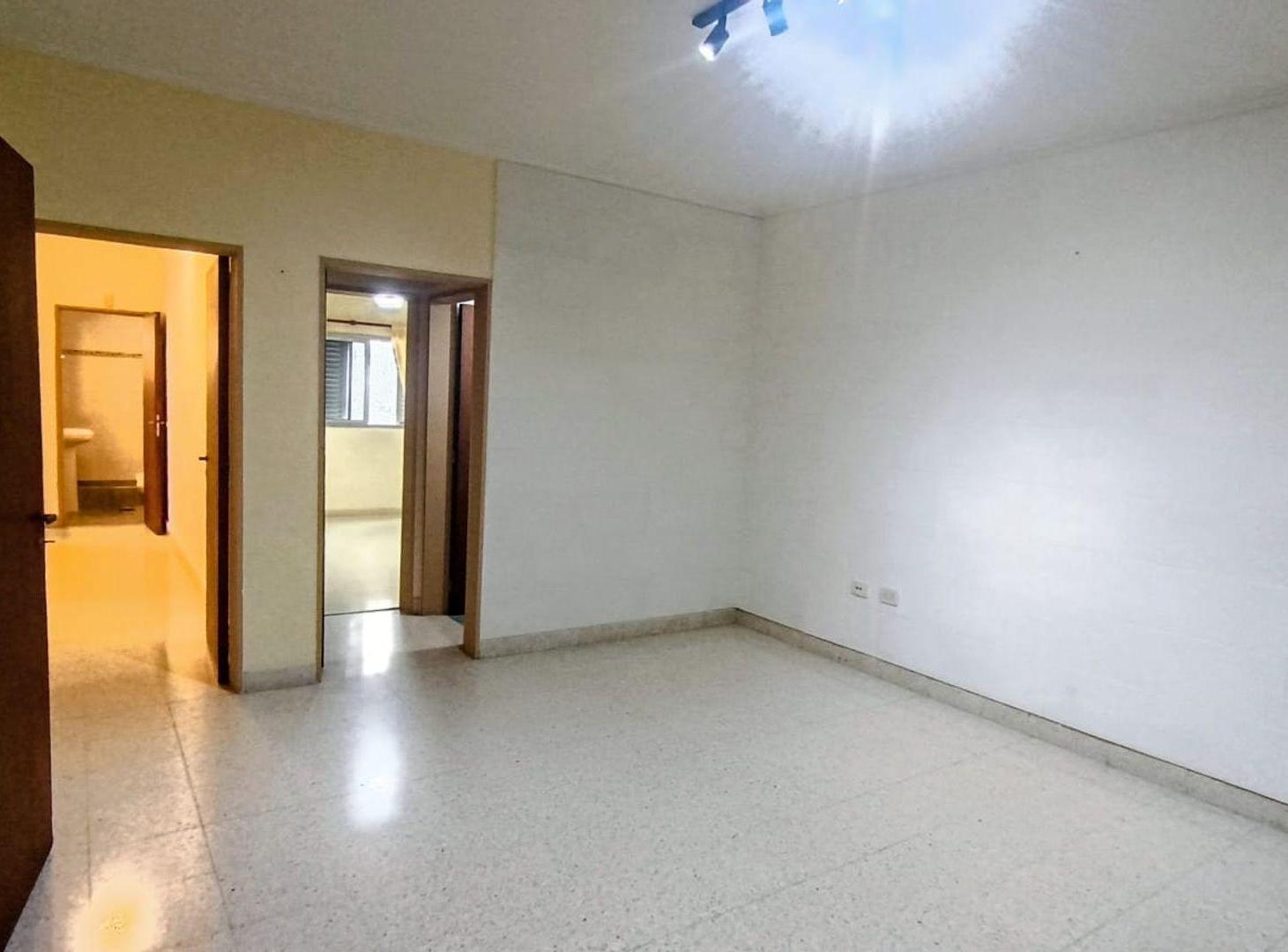 Foto de ALQUILER PH EN P. A. 4 DORMITORIOS BARRIO SUR, imagen 4
