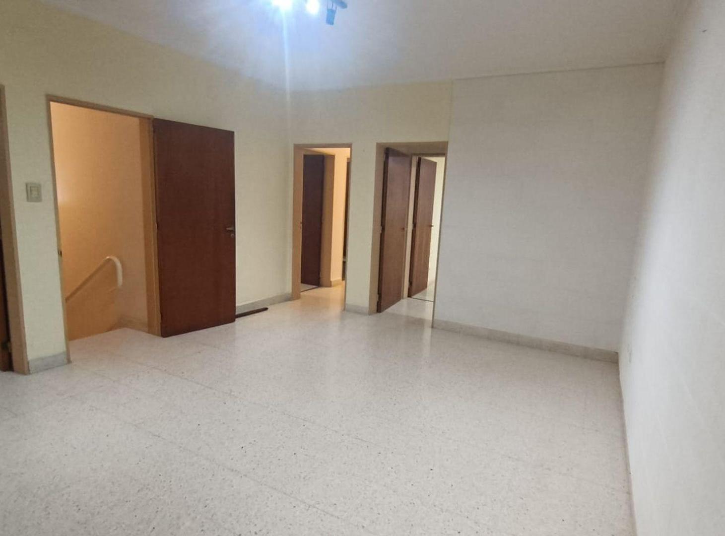 Foto de ALQUILER PH EN P. A. 4 DORMITORIOS BARRIO SUR, imagen 3