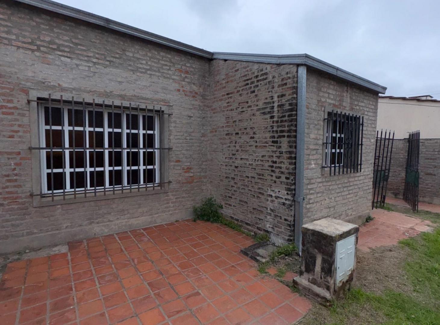 Foto de CASA EN VENTA DE 2 DORMITORIOS, A MTS DE LA COSTA!, imagen 5