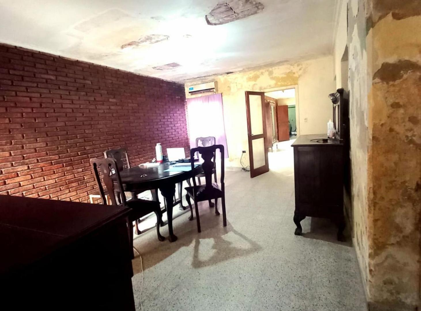 Foto de CASA EN VENTA DE 6 AMBIENTES PARA FLIPPING, imagen 4