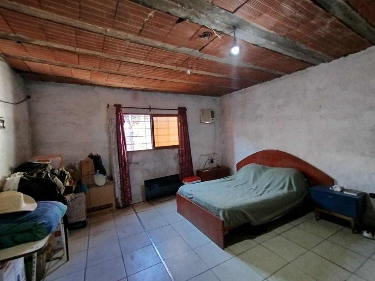 Foto de CASA A REFACCIONAR A 2 CUADRAS DE BOULEVARD, imagen 2