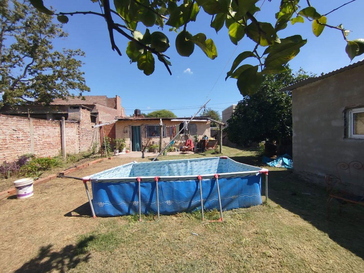 Foto de CASA DE 7 AMBIENTES CON TALLER DE AUTOS Y LOCAL, imagen 3