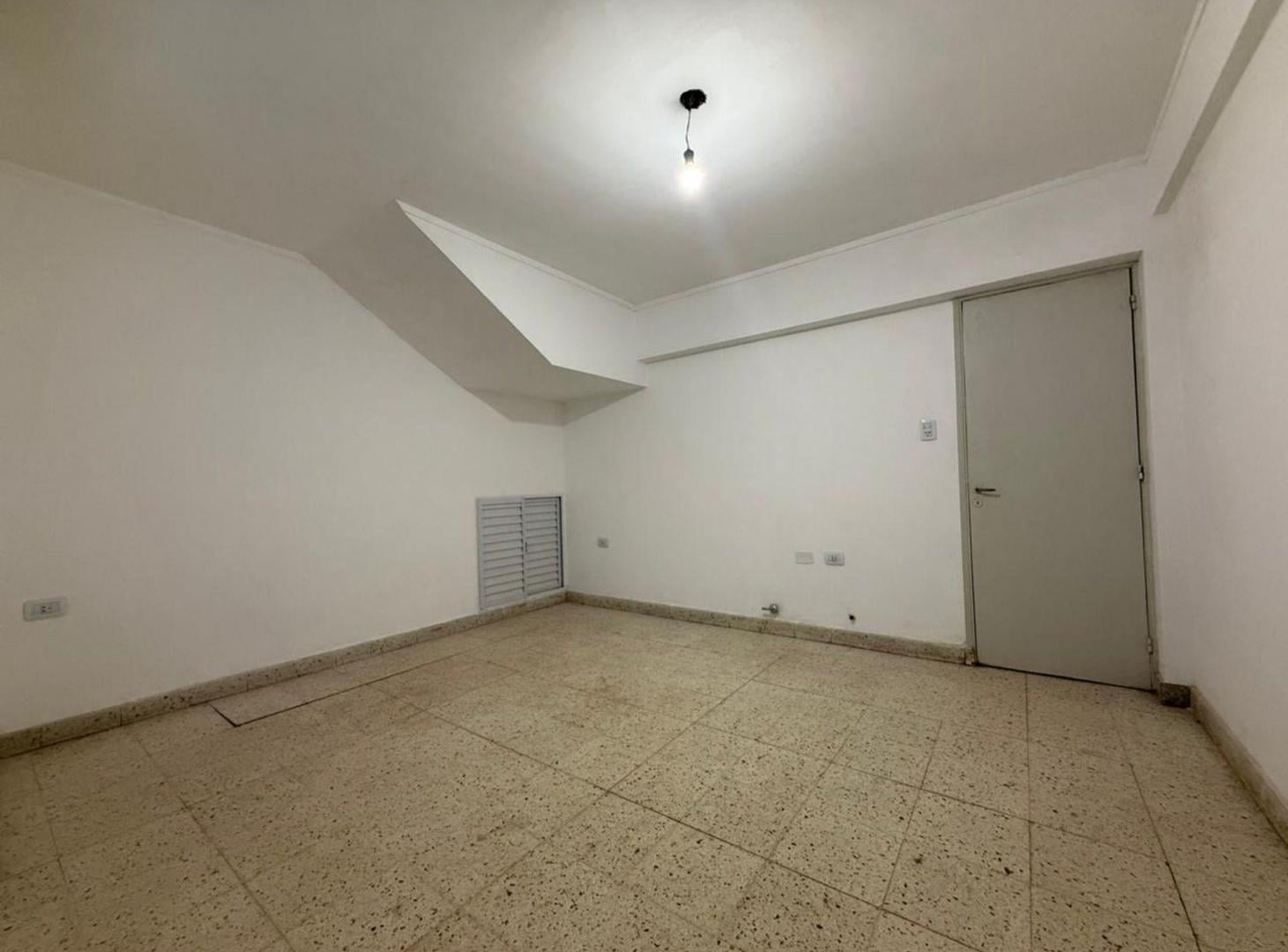 Foto de EN VENTA DEPARTAMENTO INTERNO 2 DORM y PATIO, imagen 1
