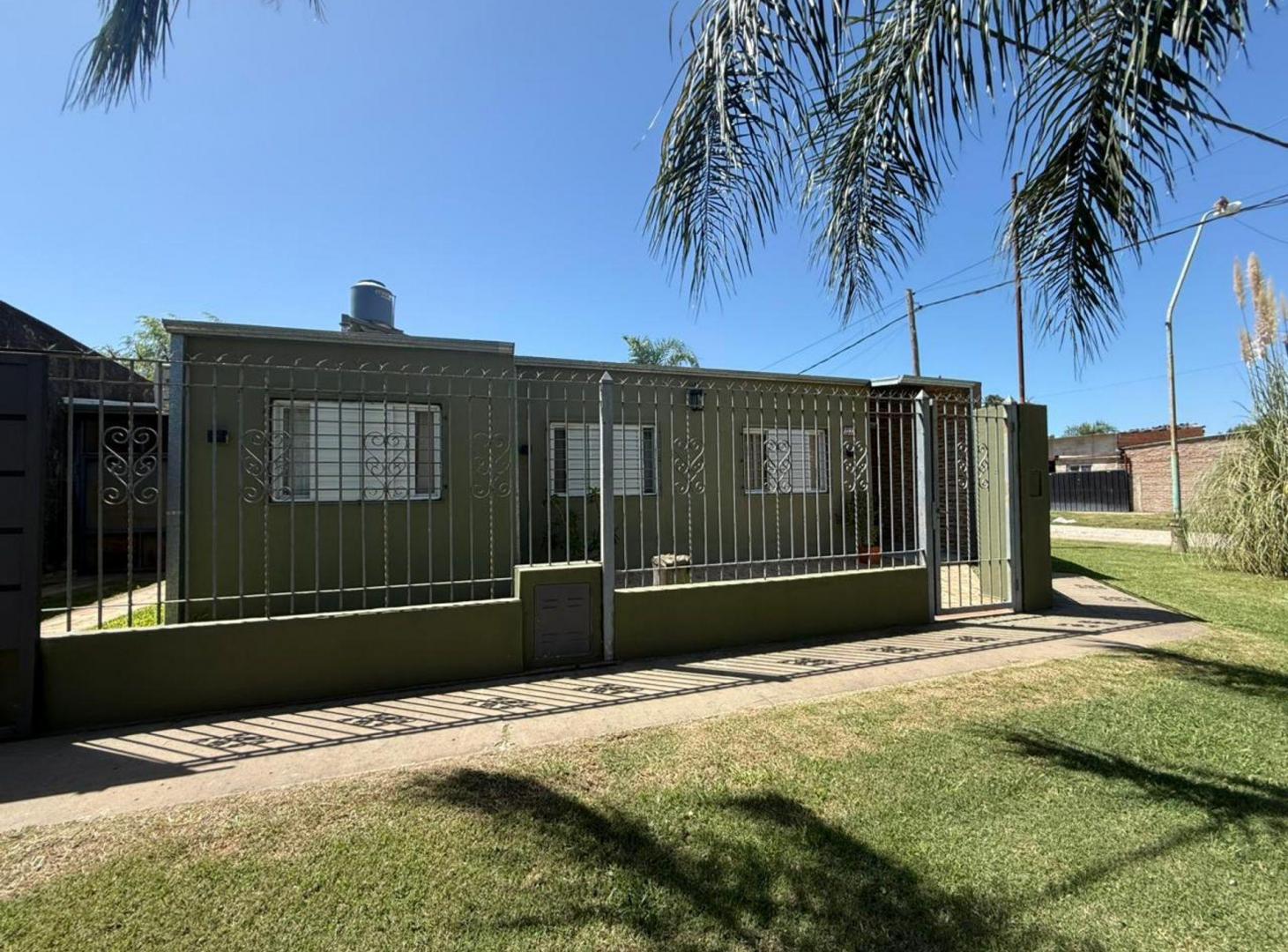 Foto de Venta de Casa en Santo Tome con 3 dorm y pileta, imagen 1