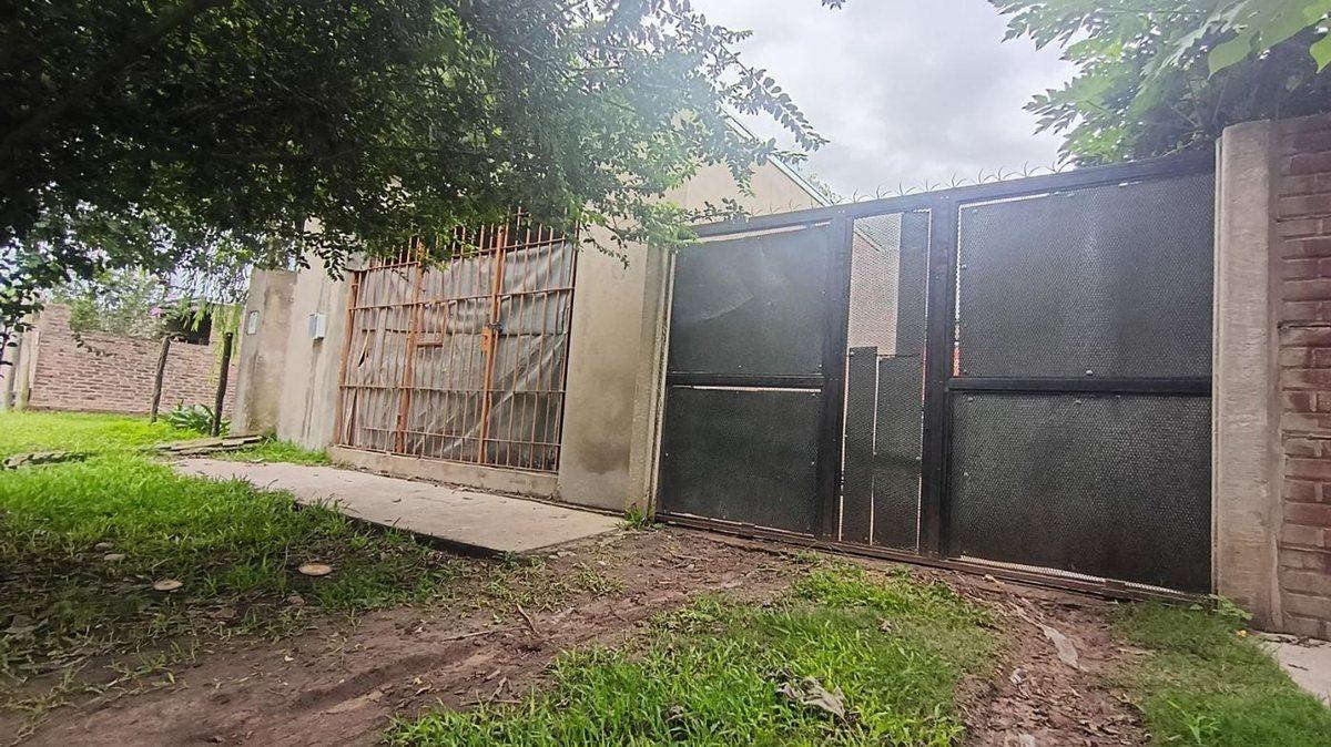 Foto de CASA DE 2 DORMITORIOS Y LOCAL EN SANTO TOME, imagen 3