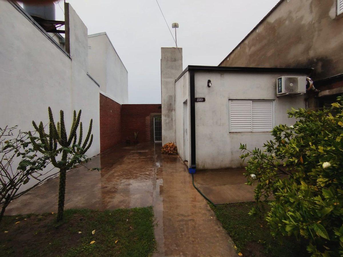 Foto de CASA 4 DORMITORIOS Y PATIO EN SANTO TOME, imagen 5