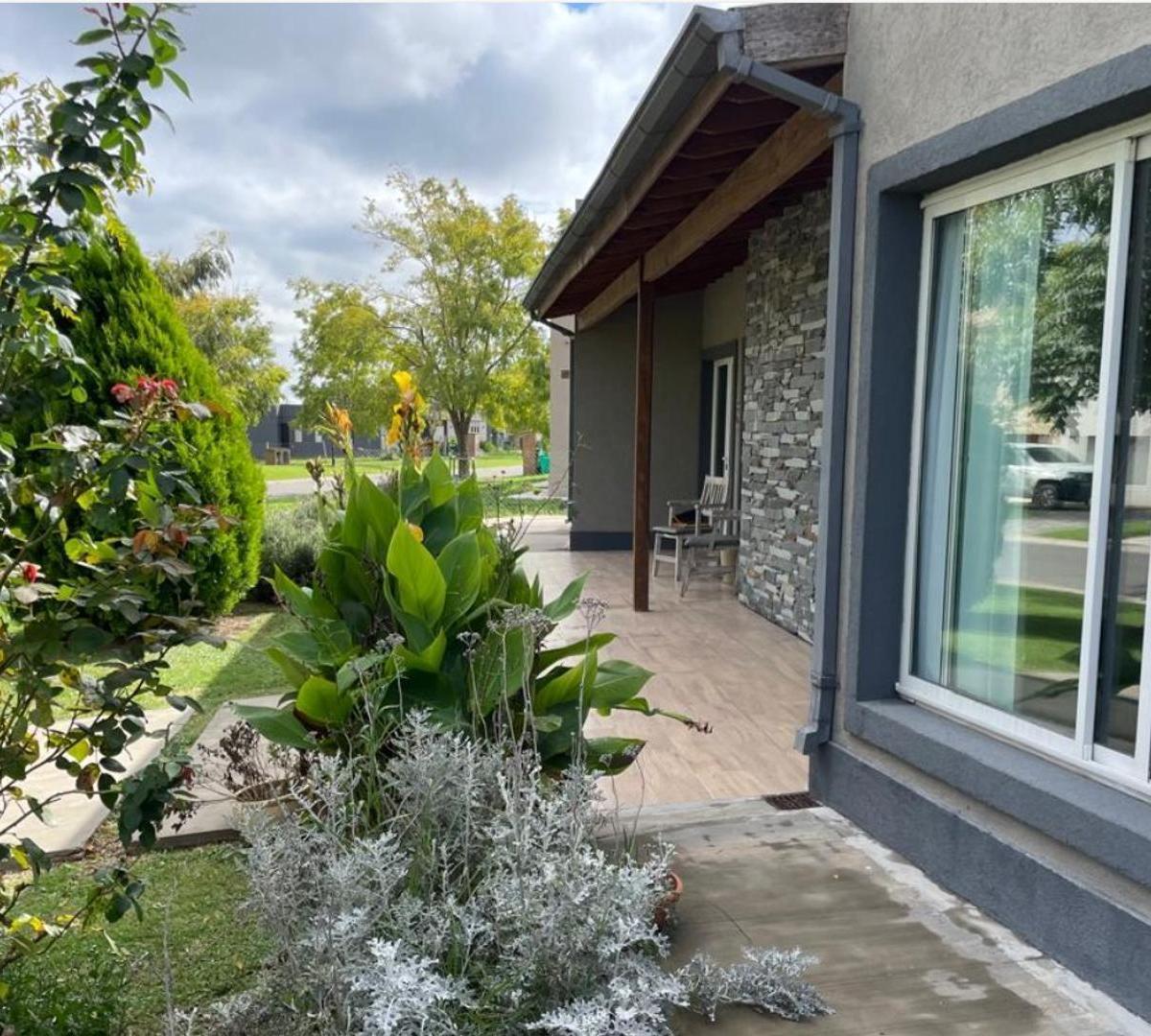 Venta casa San Sebastian - Cuan Propiedades