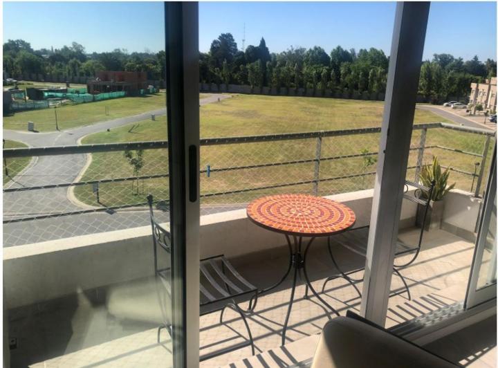 Venta depto Monoambiente Lagoon Pilar CUAN PROPIEDADES 3