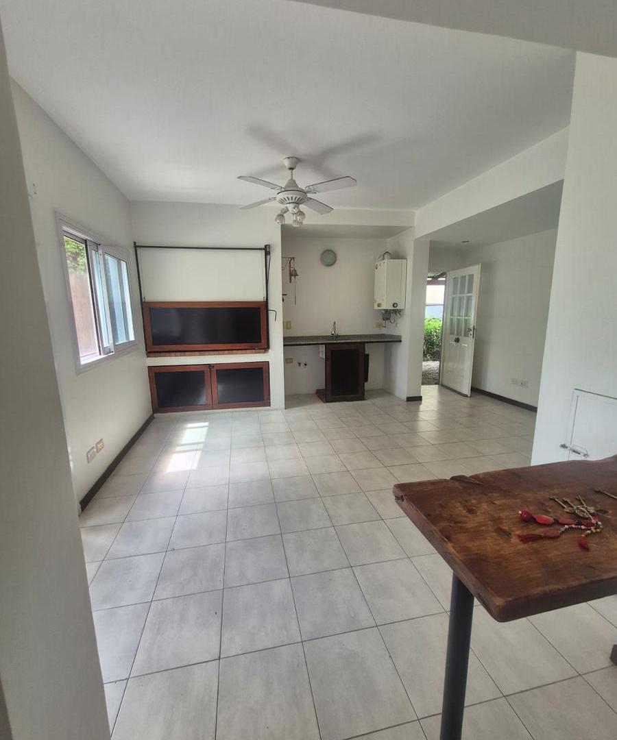 Foto de VENTA DE CASA 4 DORM Y ESCRITORIO - BARRIO PRIVADO VILLA OLIVOS, GARIN, ESCOBAR, imagen 5