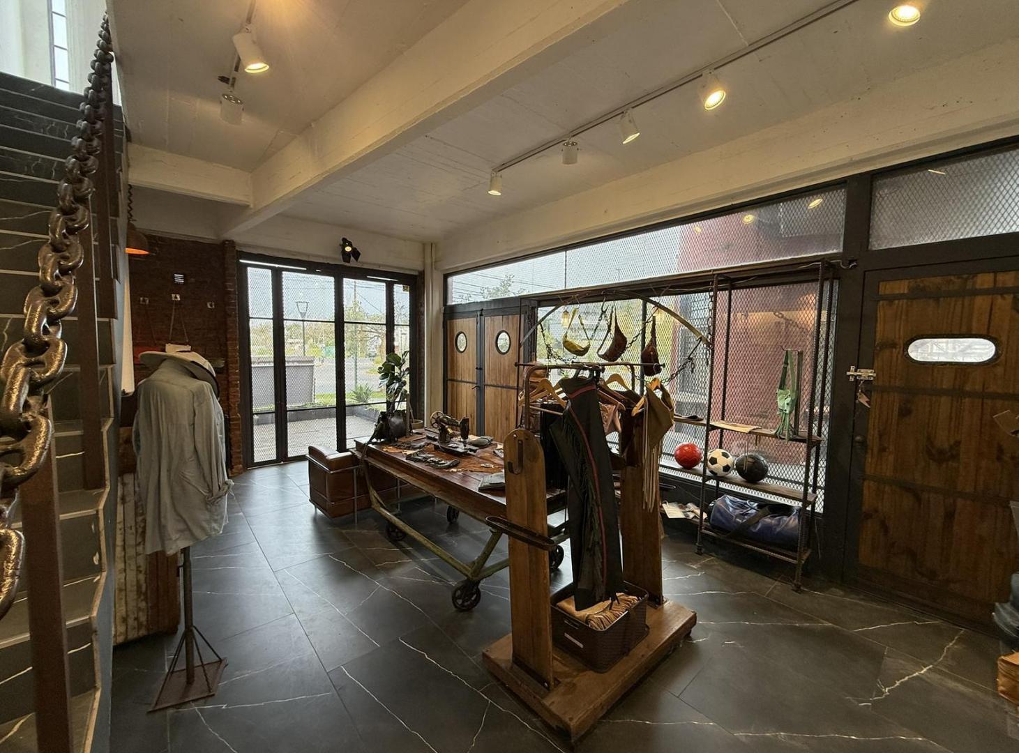 Foto de VENTA DE LOCAL COMERCIAL EN EL BAJO DE SAN ISIDRO, imagen 1