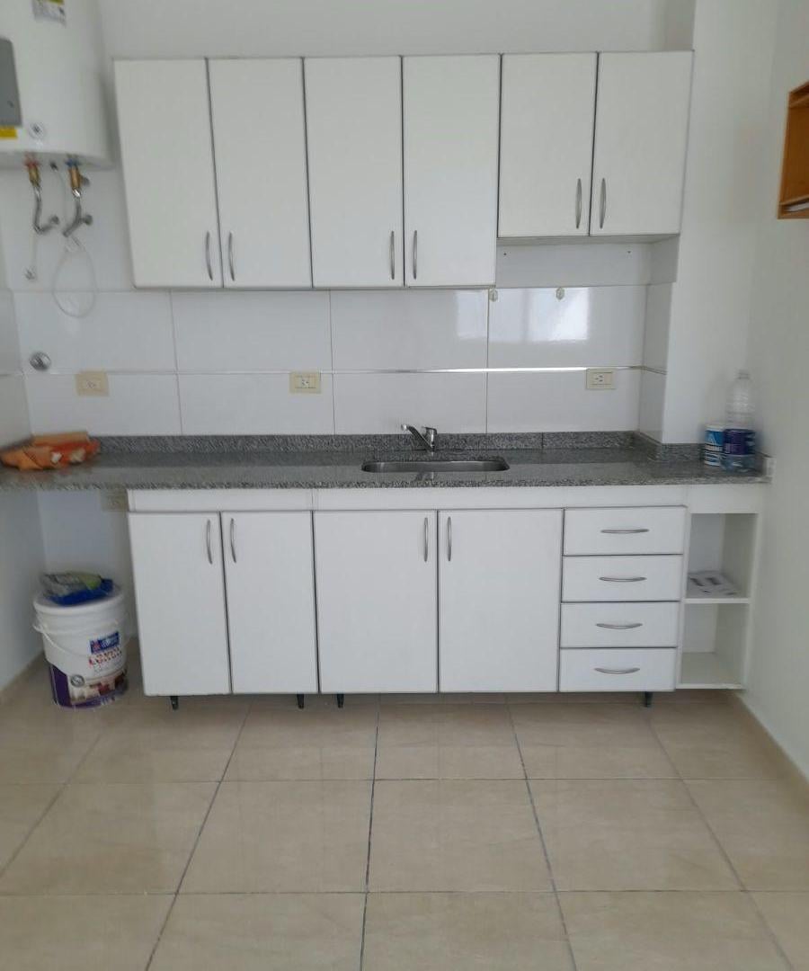 Foto de Departamento de un ambiente en alquiler, muy luminoso, imagen 2
