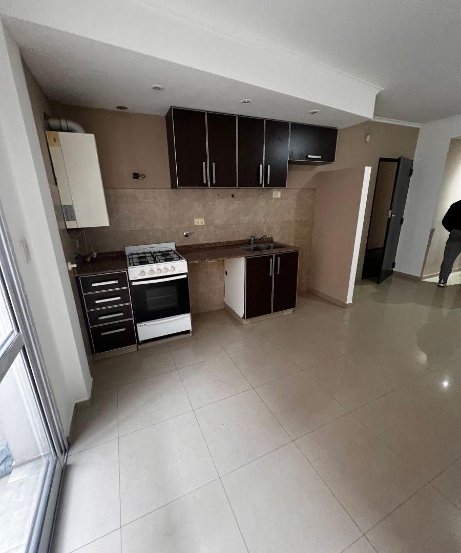 Foto de Excelente departamento con cochera en complejo, imagen 5