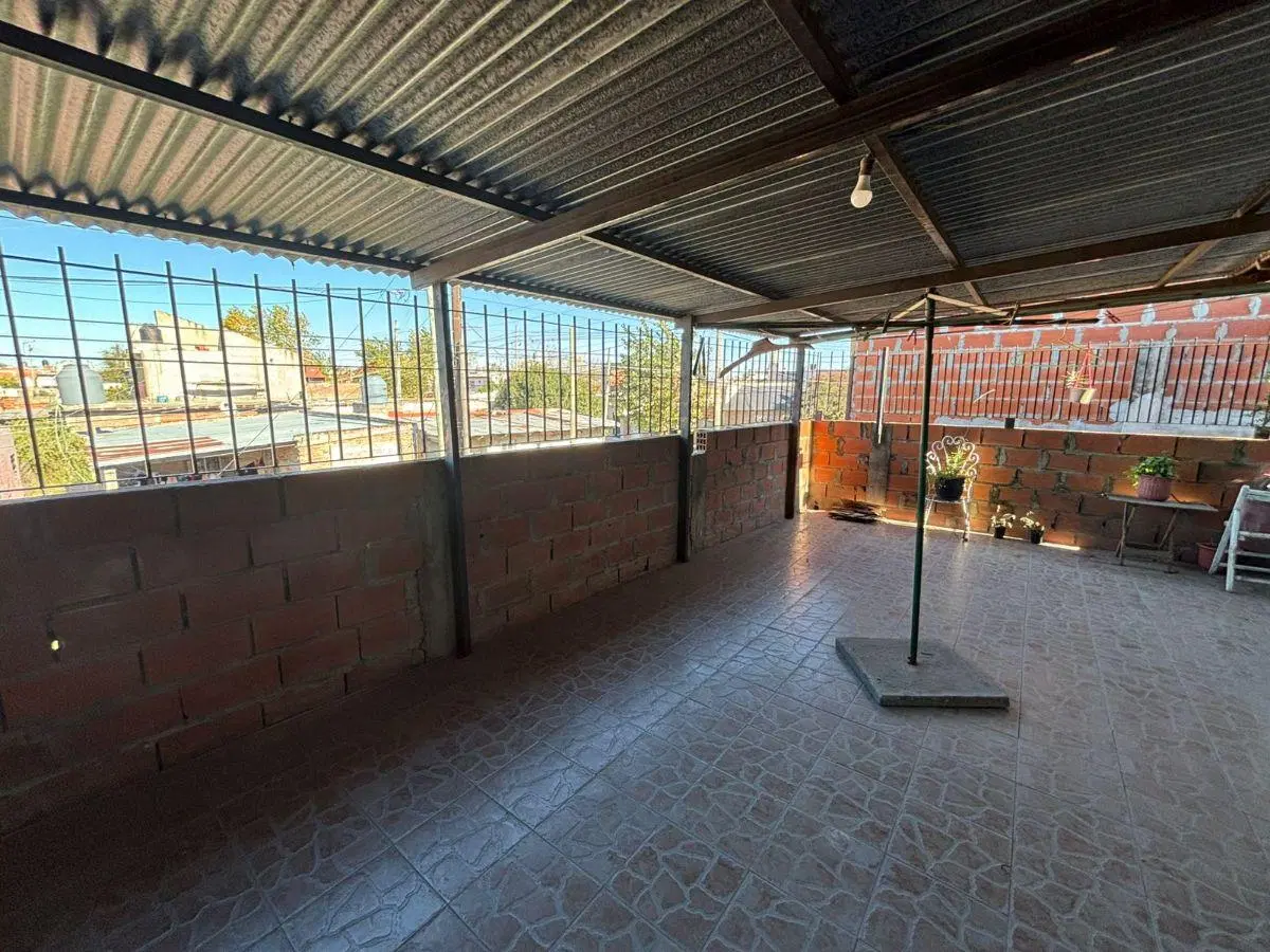 DEPARTAMENTO EN ALQUOLER- BERNAL 5