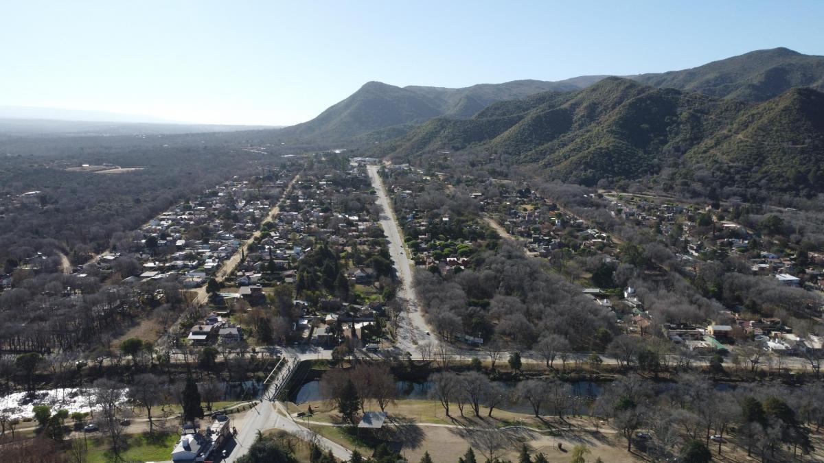 Hermoso Lote con Excelente Ubicación en Santa Rosa de Calamuchita 2